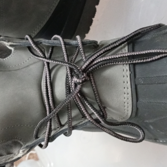 Boots - Picture 4 of 4